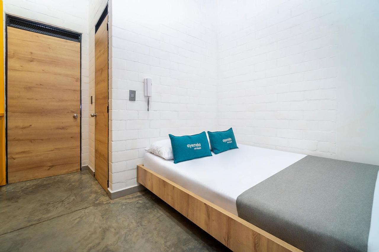 Hotel Ayenda Living Box Cali Exterior foto